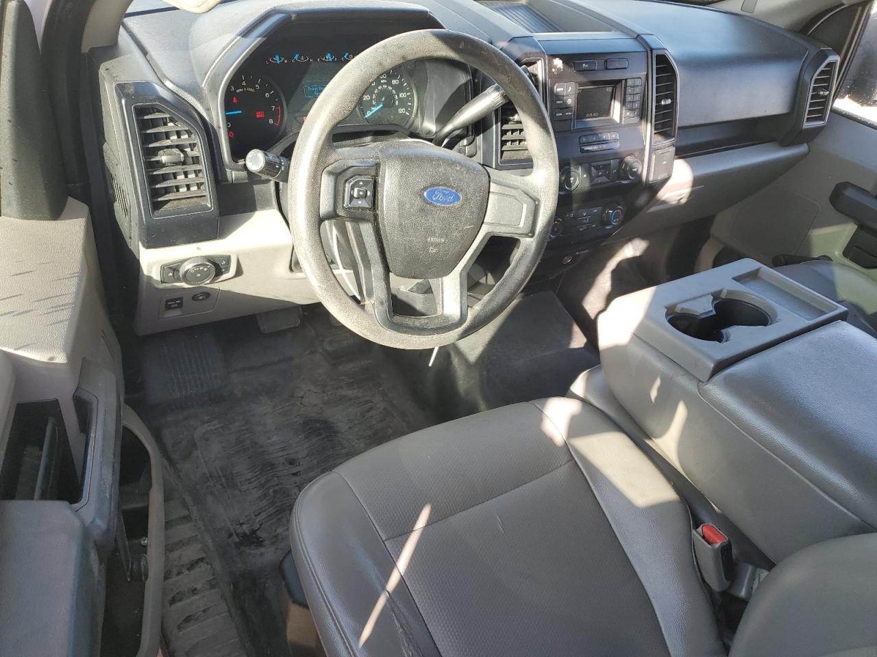 2016 Ford F-150 VIN 1FTMF1C85GKE32895 Copart auction photo, side / rear end damage thumbnail 8