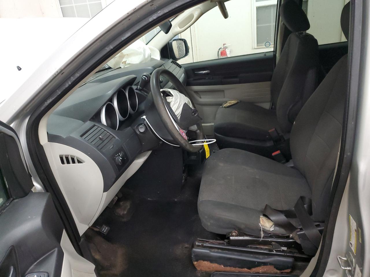 2008 Dodge Caravan VIN 1D8HN44H08B143186 Copart auction photo, front end / minor dent/scratches damage thumbnail 7