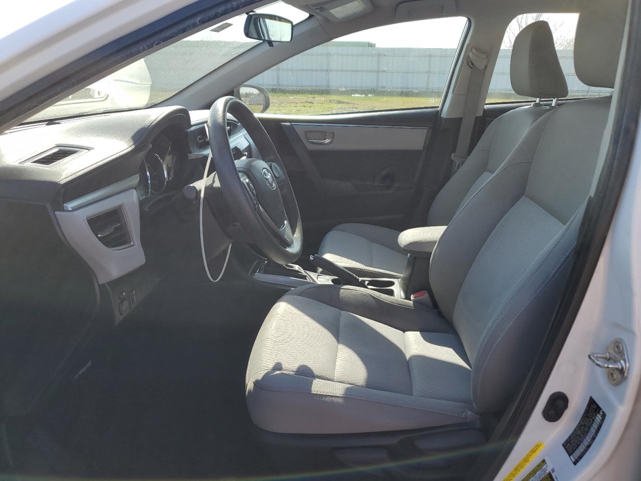2015 Toyota Corolla VIN 5YFBURHE9FP323933 Copart auction photo, front end / side damage thumbnail 7