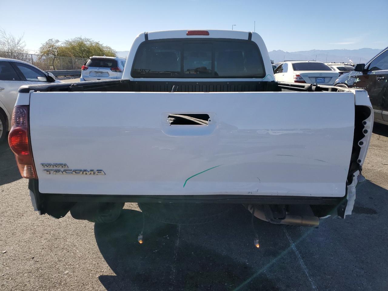 2013 Toyota Tacoma VIN 5TFNX4CN2DX019680 Copart auction photo, front end / rear end damage thumbnail 6
