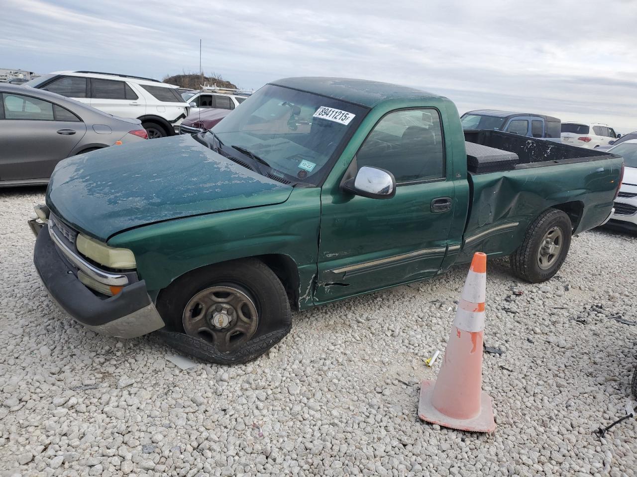 2000 Chevrolet Silverado VIN 1GCEC14V6YZ305082