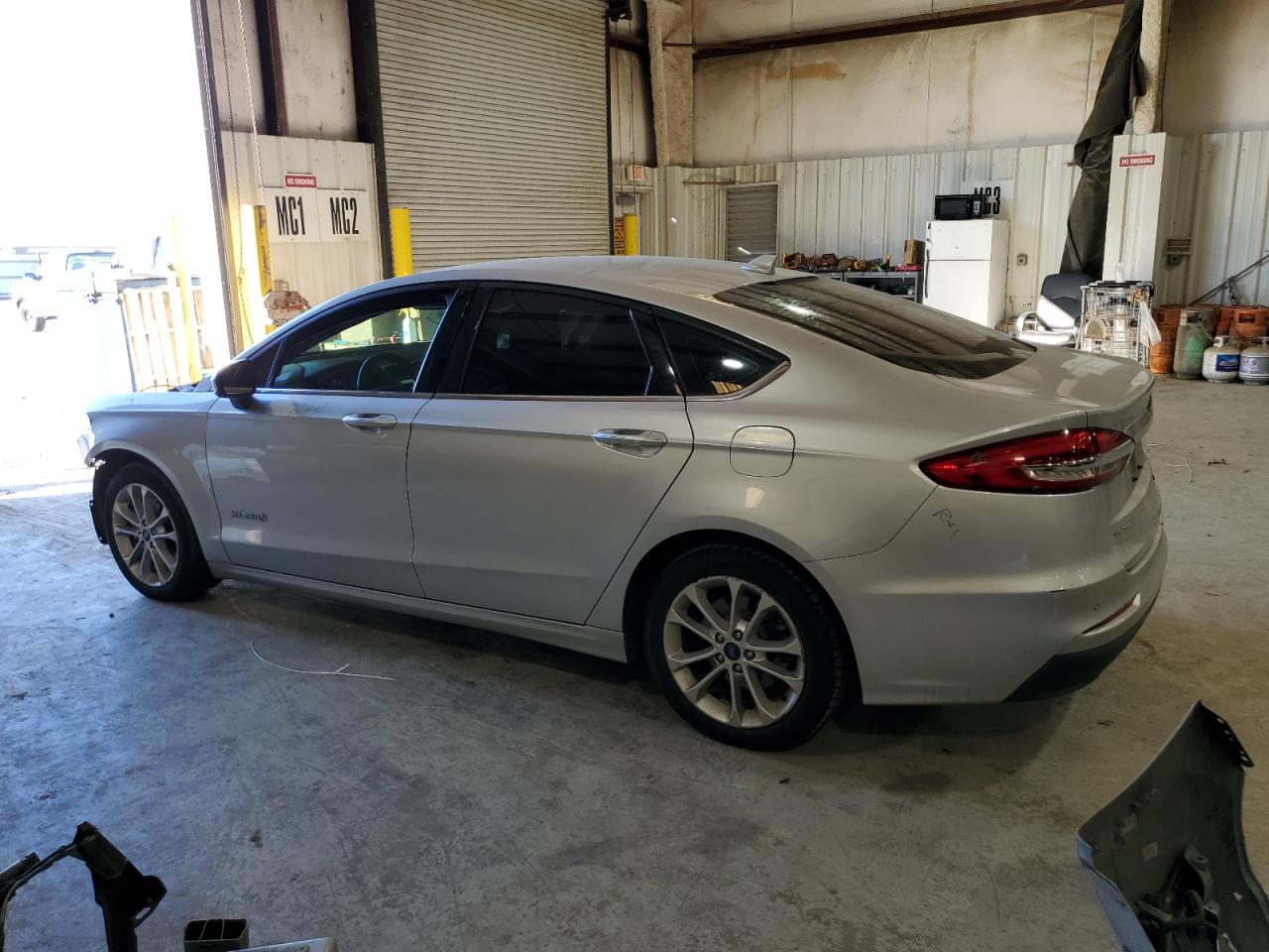 2019 Ford Fusion VIN 3FA6P0LU6KR226475 Copart auction photo, all over damage thumbnail 2