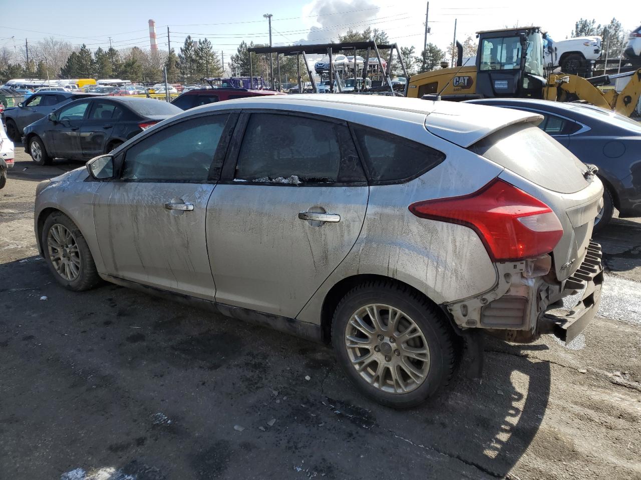 2012 Ford Focus VIN 1FAHP3K2XCL141942 Copart auction photo, side / rear end damage thumbnail 2