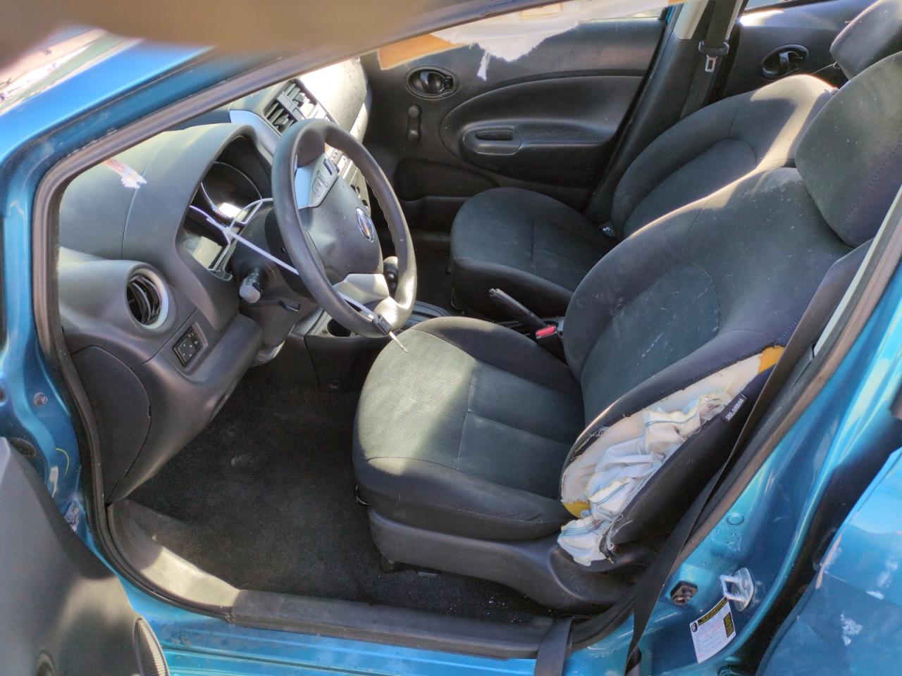 2015 Nissan Versa VIN 3N1CE2CP0FL372052 Copart auction photo, all over damage thumbnail 7