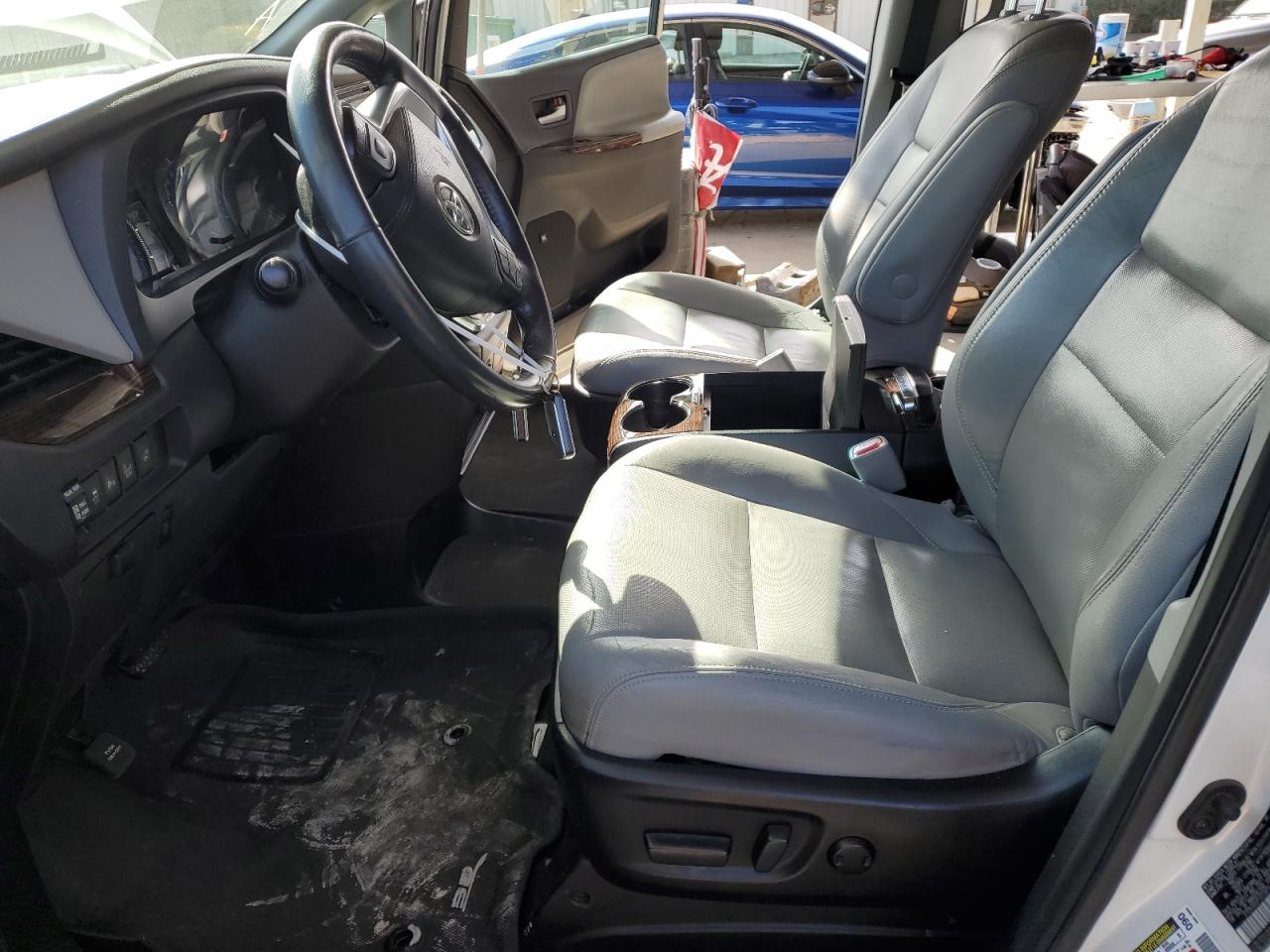 2015 Toyota Sienna VIN 5TDYK3DCXFS573979 Copart auction photo, rear end damage thumbnail 7
