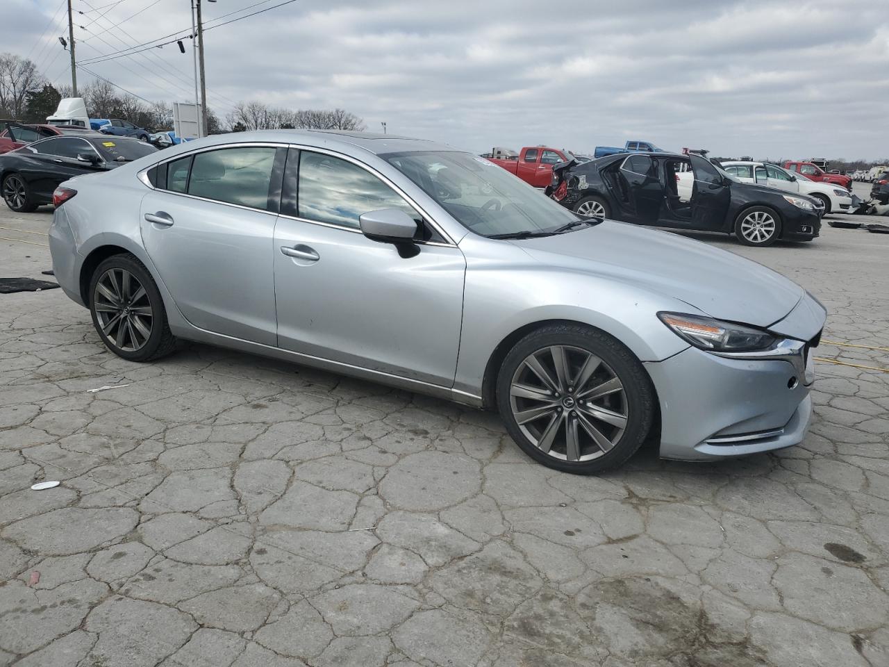 2018 Mazda 6 VIN JM1GL1WY3J1332826 Copart auction photo, side damage thumbnail 4