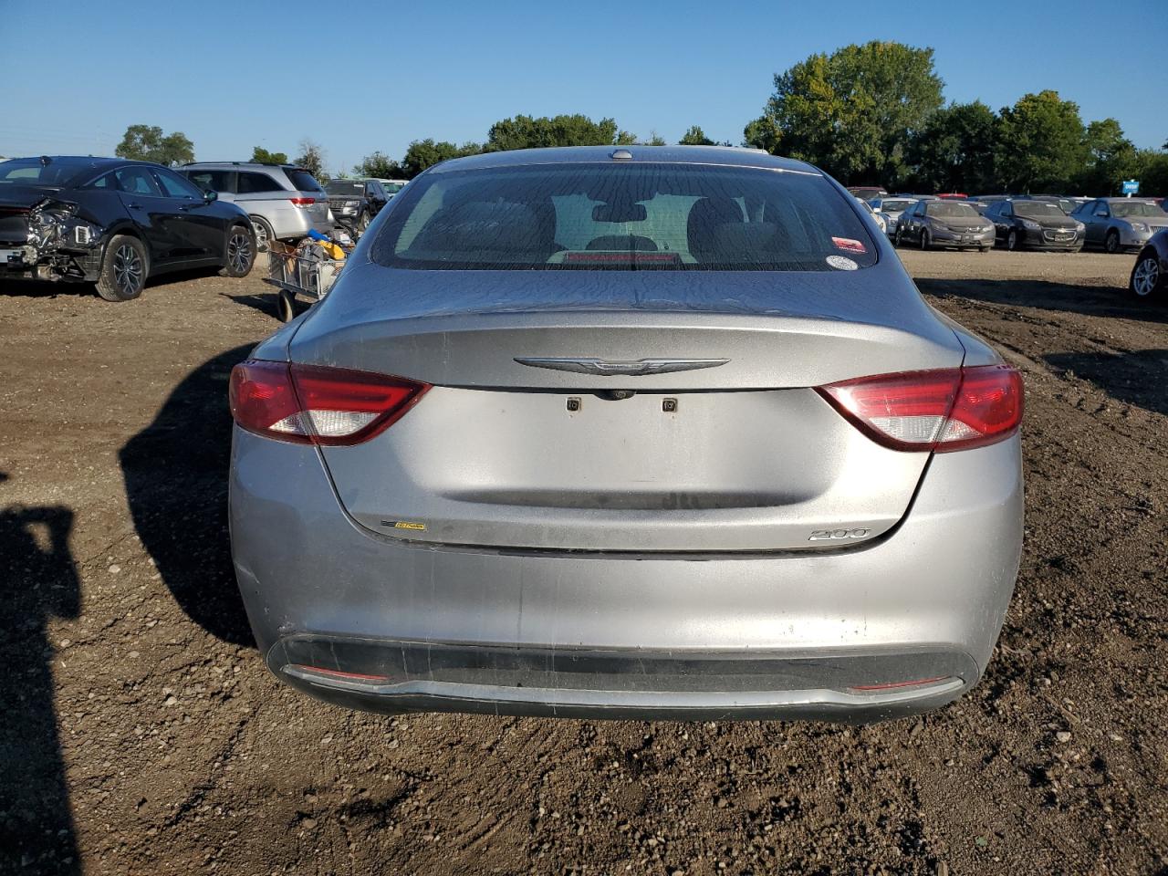 2016 Chrysler 200 VIN 1C3CCCAB9GN110617 Copart auction photo, front end / rear end damage thumbnail 6