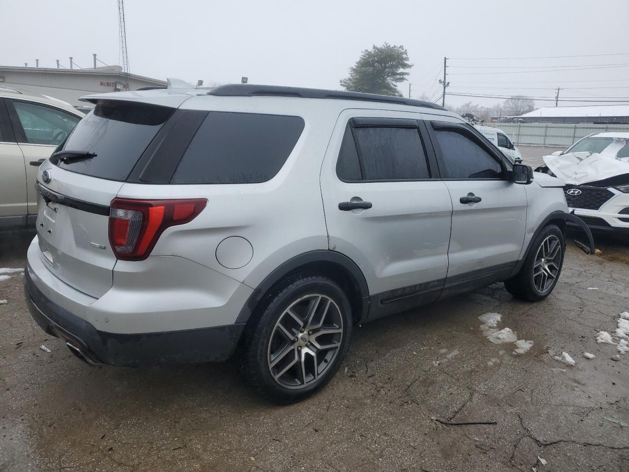 2016 Ford Explorer VIN 1FM5K8GT5GGC89162 Copart auction photo, front end damage thumbnail 3