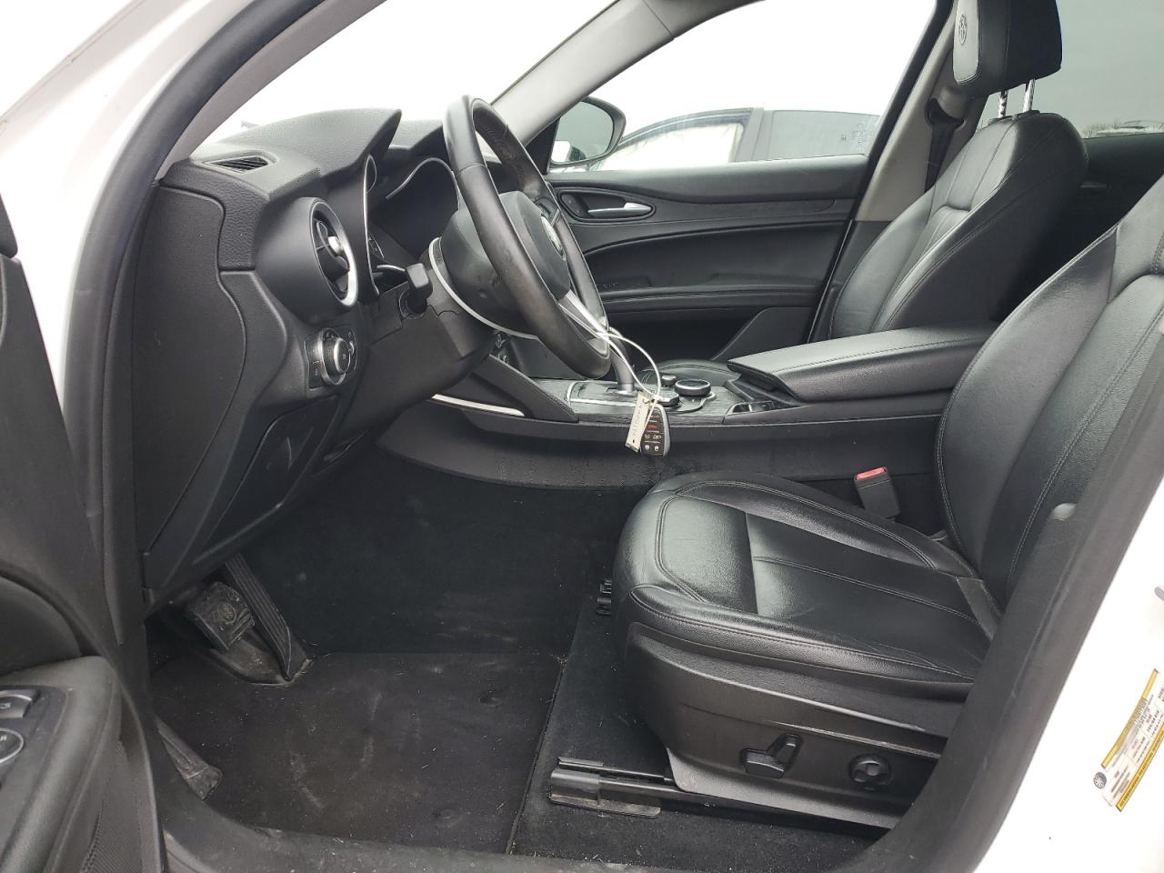 2019 Alfa Romeo Stelvio VIN ZASPAJAN8K7C50633 Copart auction photo, vandalism / mechanical damage thumbnail 7