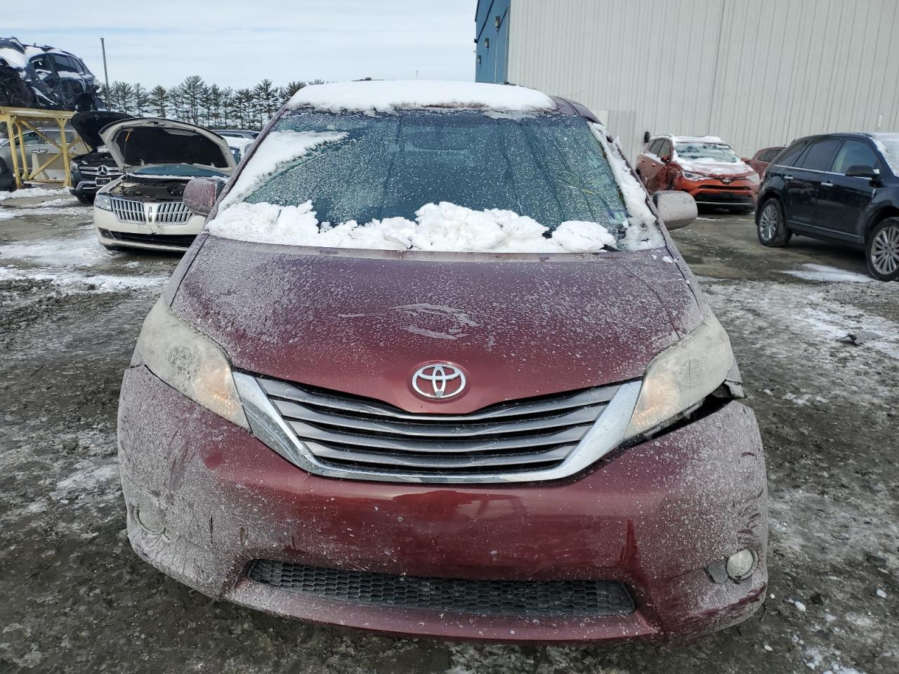 2015 Toyota Sienna VIN 5TDYK3DC7FS570229 Copart auction photo, rear end damage thumbnail 5