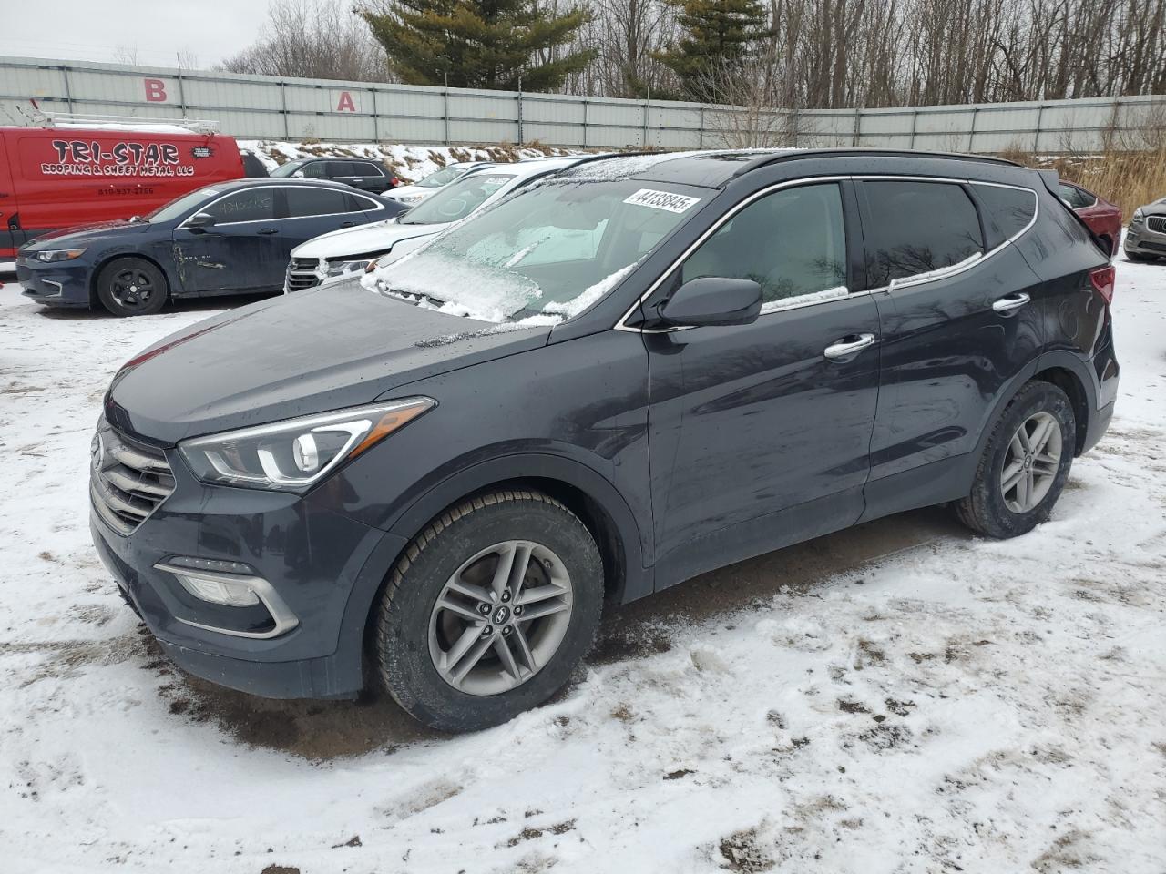 2017 Hyundai Santa Fe VIN 5XYZUDLB5HG471258
