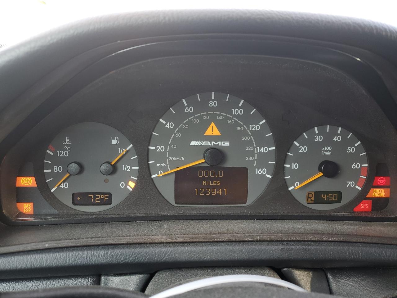 2002 Mercedes-Benz CLK-klasse VIN WDBLK74GX2T093407 Copart auction photo, front end / minor dent/scratches damage thumbnail 9