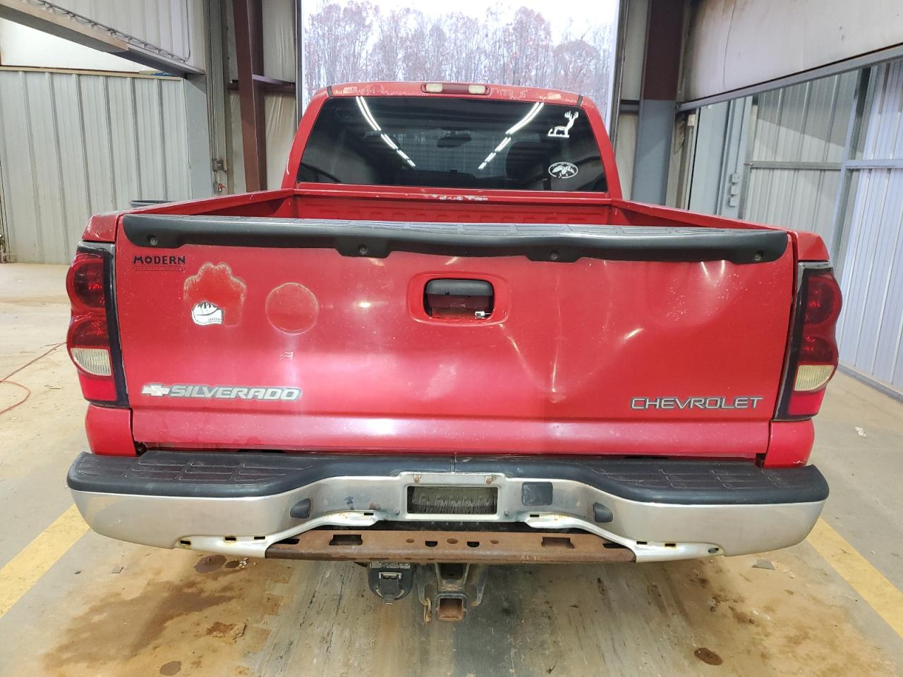 2004 Chevrolet Silverado VIN 2GCEK19T541145810 Copart auction photo, all over / undercarriage damage thumbnail 6