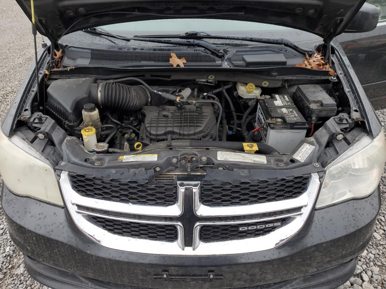 2012 Dodge Caravan VIN 2C4RDGDGXCR123066 Copart auction photo, front end / side damage thumbnail 12