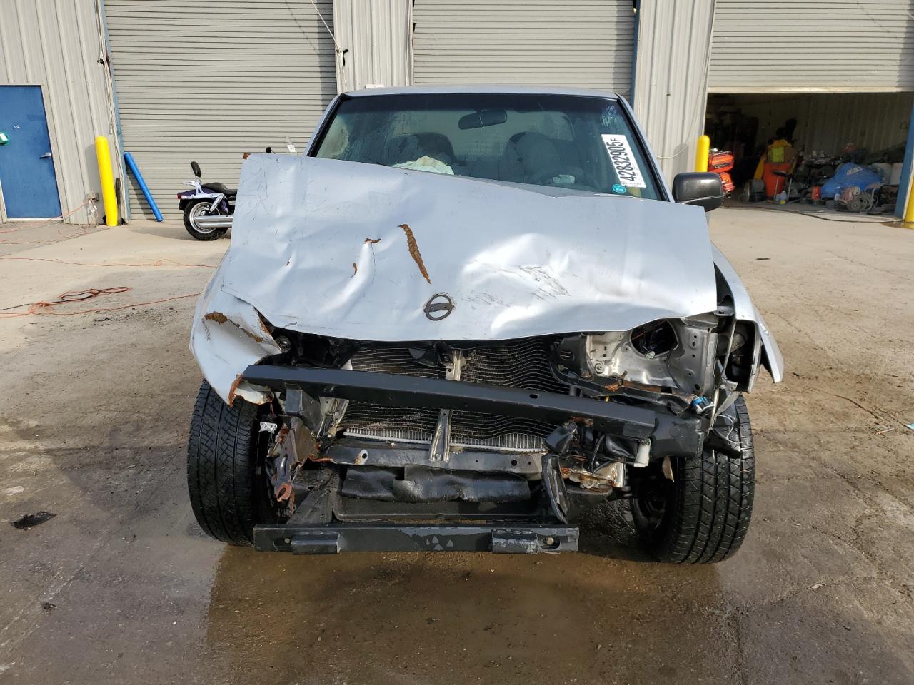 2004 Nissan Navara (Frontier) VIN 1N6ED29X84C419592 Copart auction photo, front end damage thumbnail 5