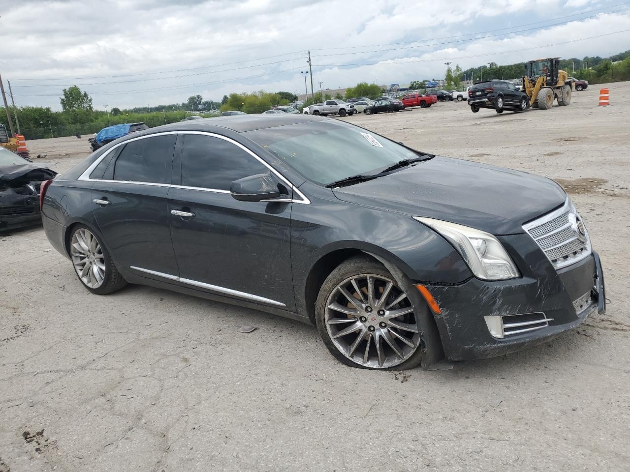 2013 Cadillac XTS VIN 2G61V5S38D9101697 Copart auction photo, front end / minor dent/scratches damage thumbnail 4