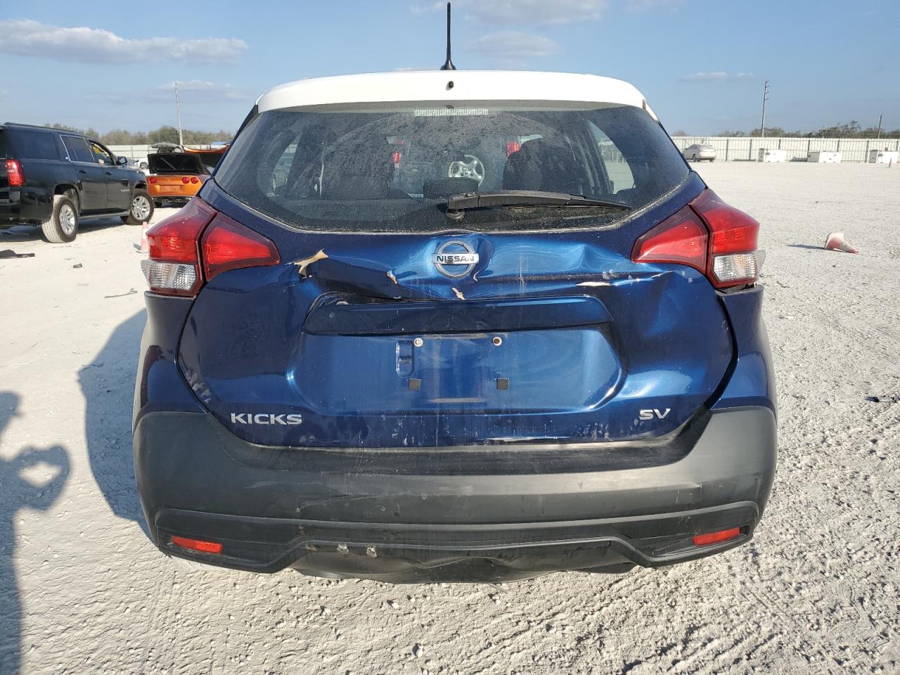 2019 Nissan Kicks VIN 3N1CP5CU2KL532959 Copart auction photo, rear end damage thumbnail 6