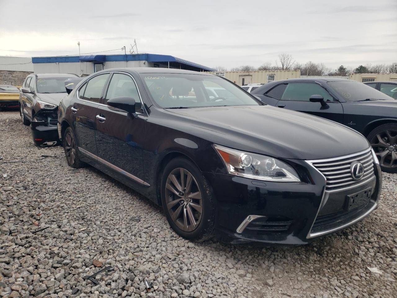 2016 Lexus LS VIN JTHCL5EF3G5026392 Copart auction photo, rear end damage thumbnail 4