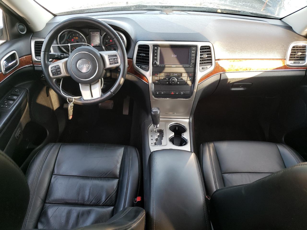 2011 Jeep Grand Cherokee VIN 1J4RR5GT6BC551863 Copart auction photo, front end damage thumbnail 8