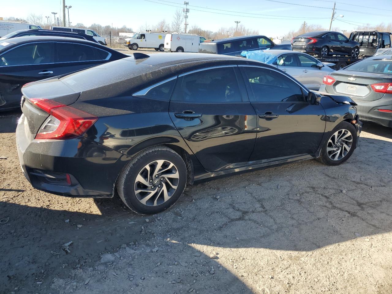 2018 Honda Civic VIN 19XFC2F74JE003168 Copart auction photo, front end / minor dent/scratches damage thumbnail 3