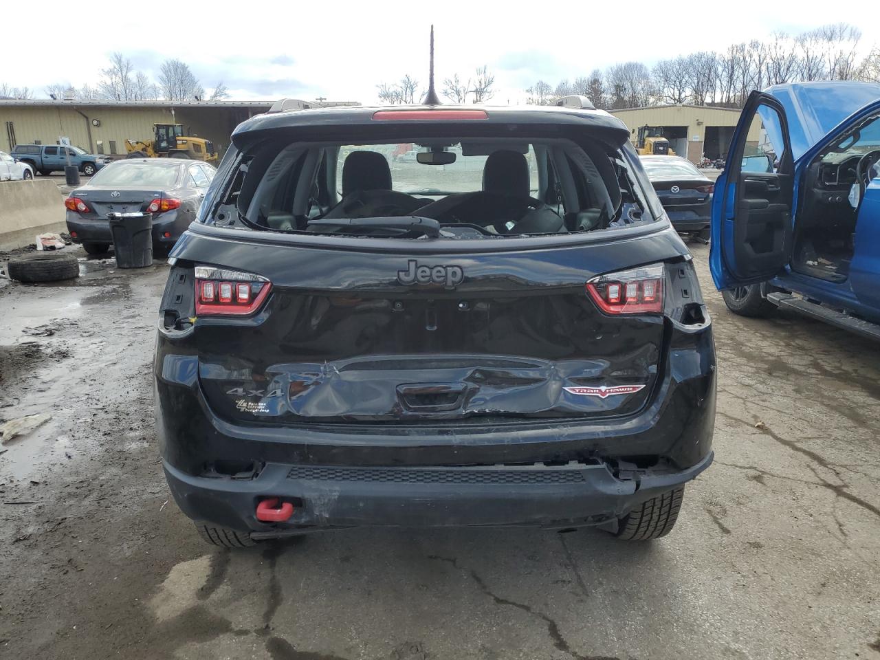 2020 Jeep Compass VIN 3C4NJDDB0LT165477 Copart auction photo, front end / rear end damage thumbnail 6