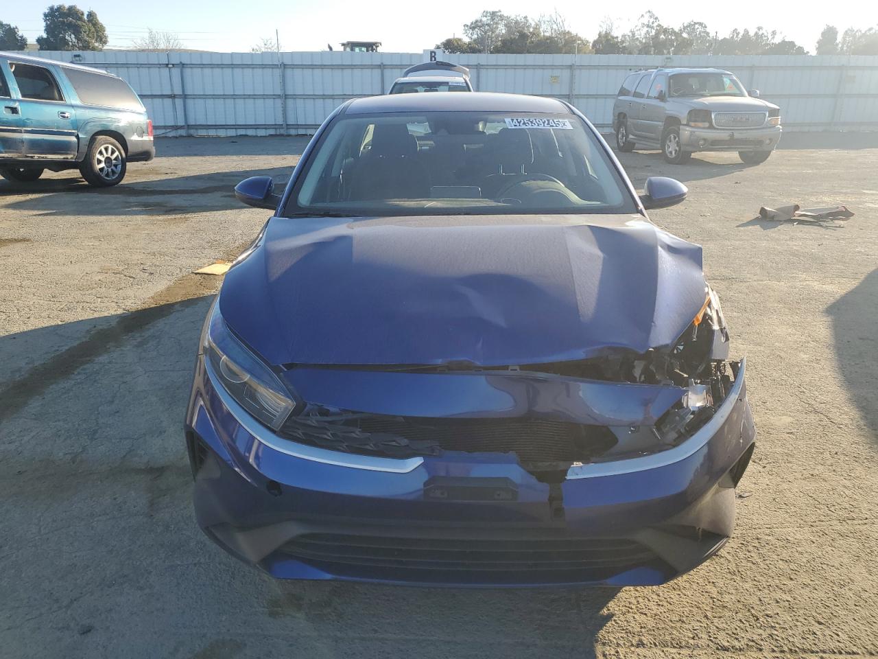 2023 KIA Forte VIN 3KPF24AD0PE551947 Copart auction photo, vandalism / front end damage thumbnail 5