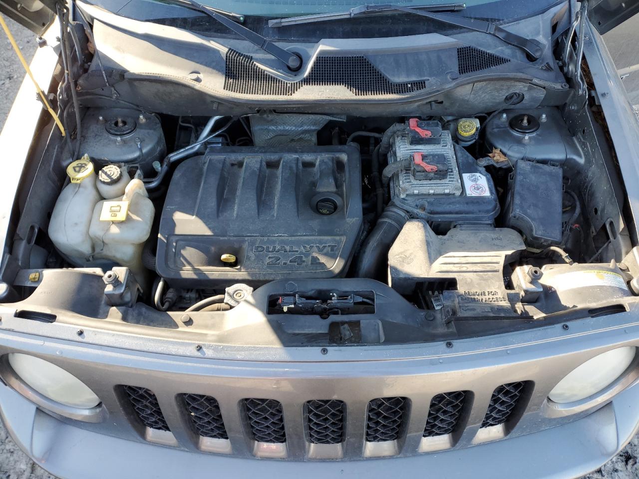 2011 Jeep Liberty (Patriot) VIN 1J4NF1GB4BD202010 Copart auction photo, undercarriage damage thumbnail 13
