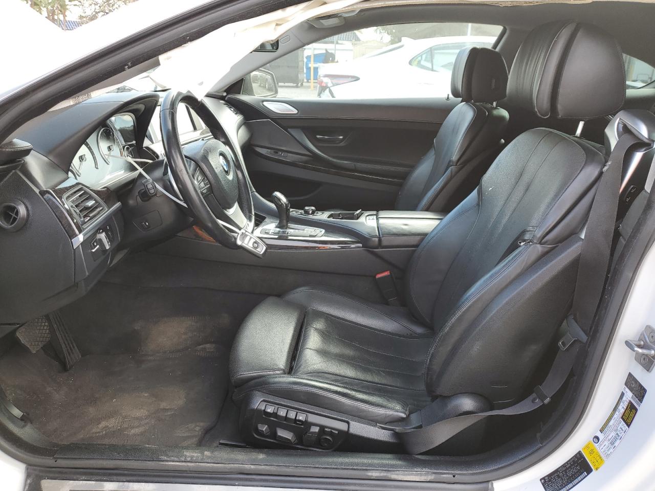 2012 BMW 6er VIN WBALX3C52CC528740 Copart auction photo, rear end / minor dent/scratches damage thumbnail 7