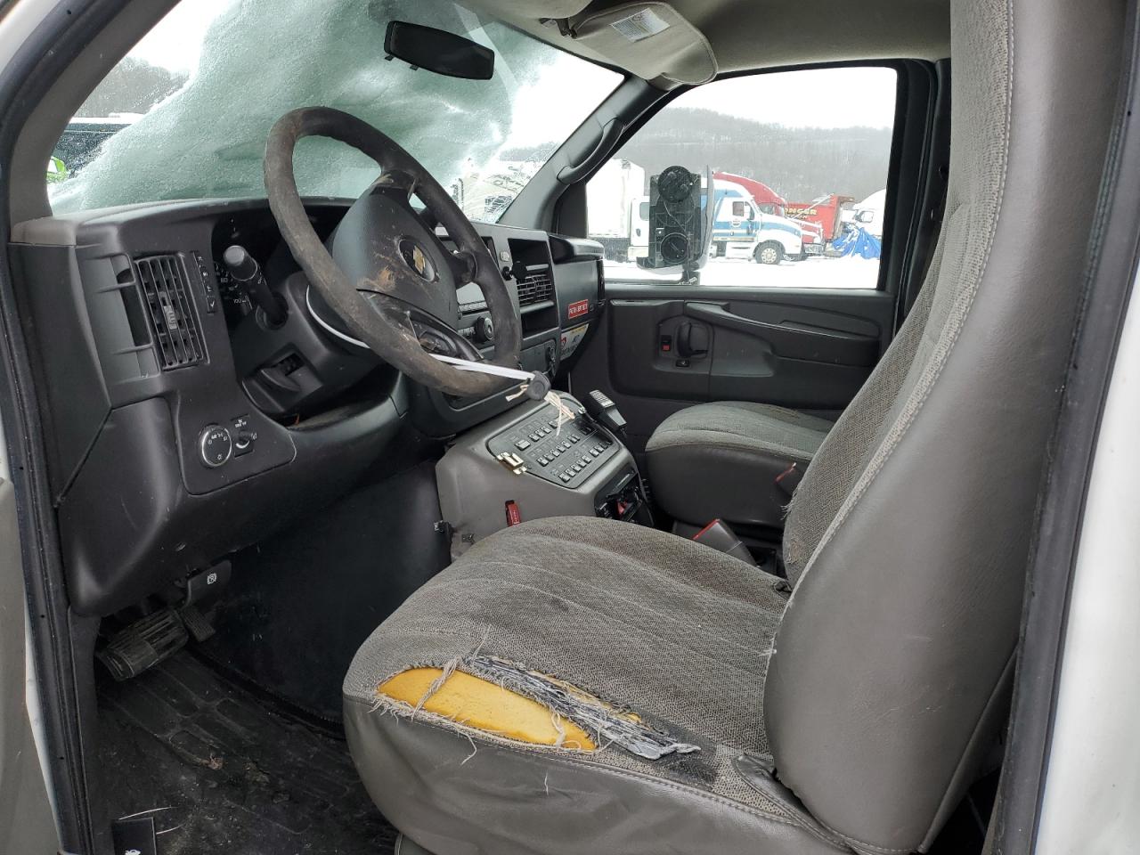 2010 Chevrolet Express VIN 1GB6G2B6XA1126210 Copart auction photo, front end damage thumbnail 7