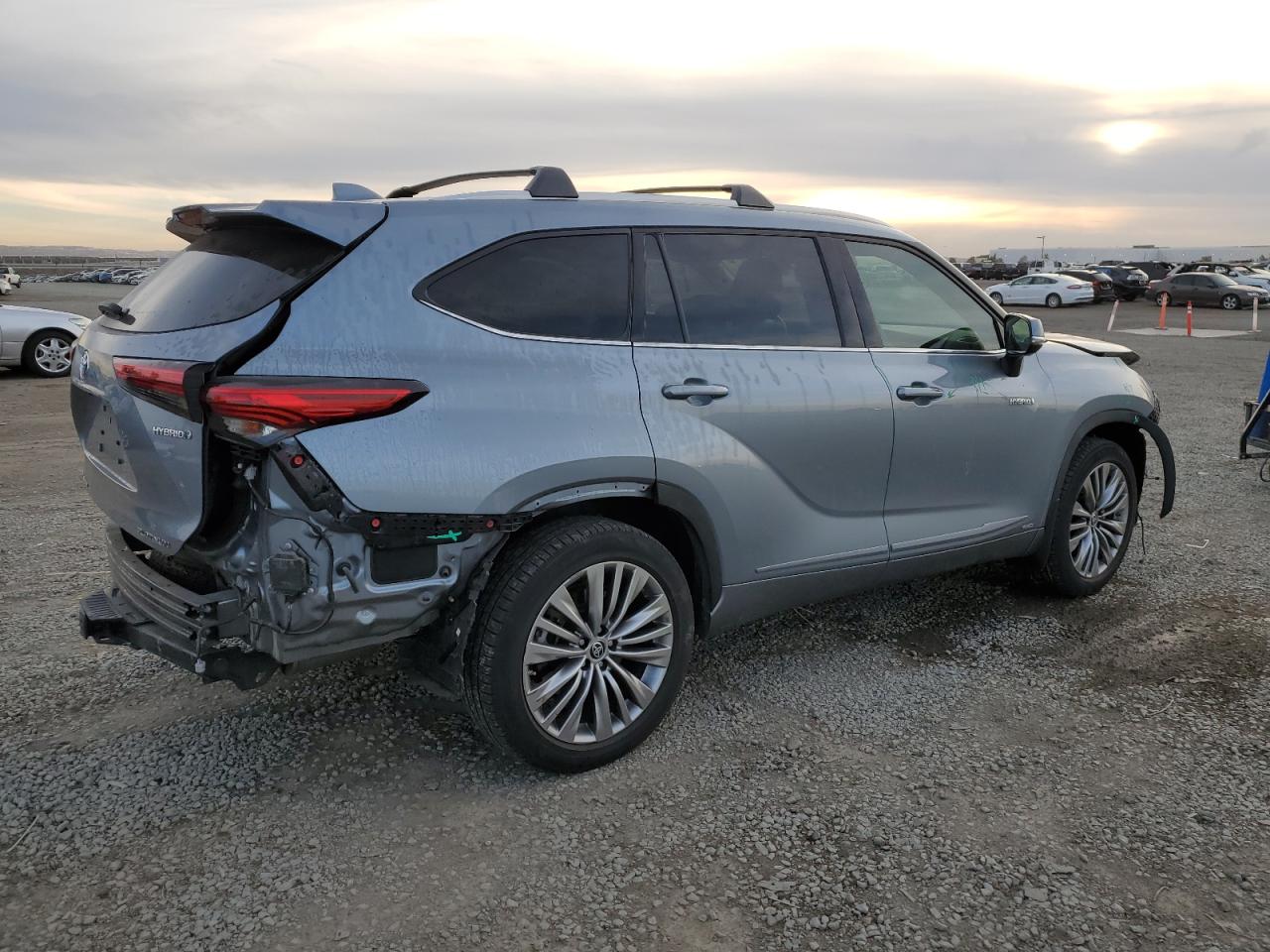 2021 Toyota Highlander VIN 5TDEBRCH9MS020417 Copart auction photo, all over damage thumbnail 3