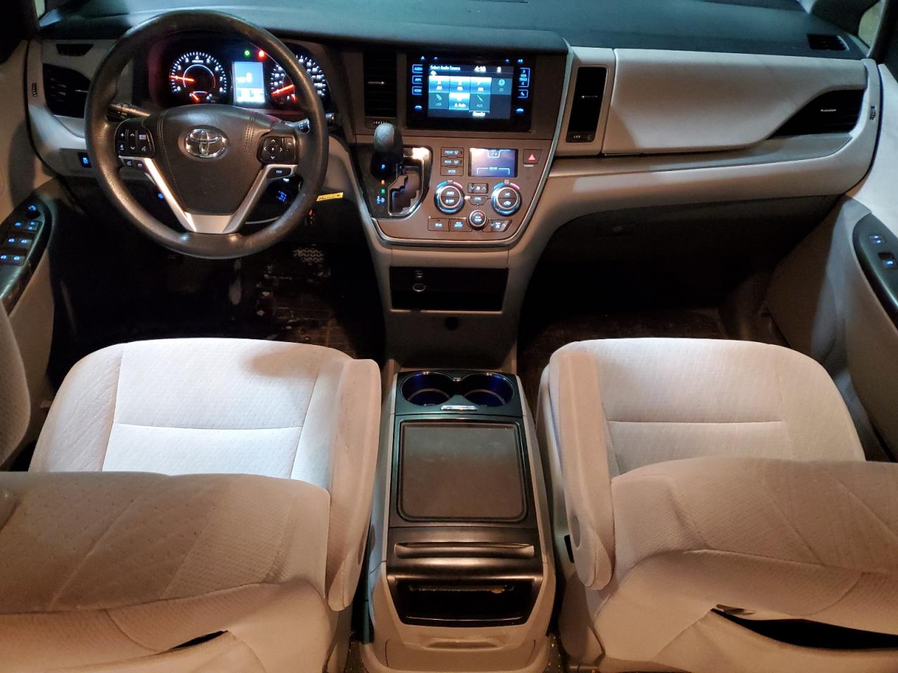 2015 Toyota Sienna VIN 5TDKK3DC6FS634007 Copart auction photo, front end damage thumbnail 8