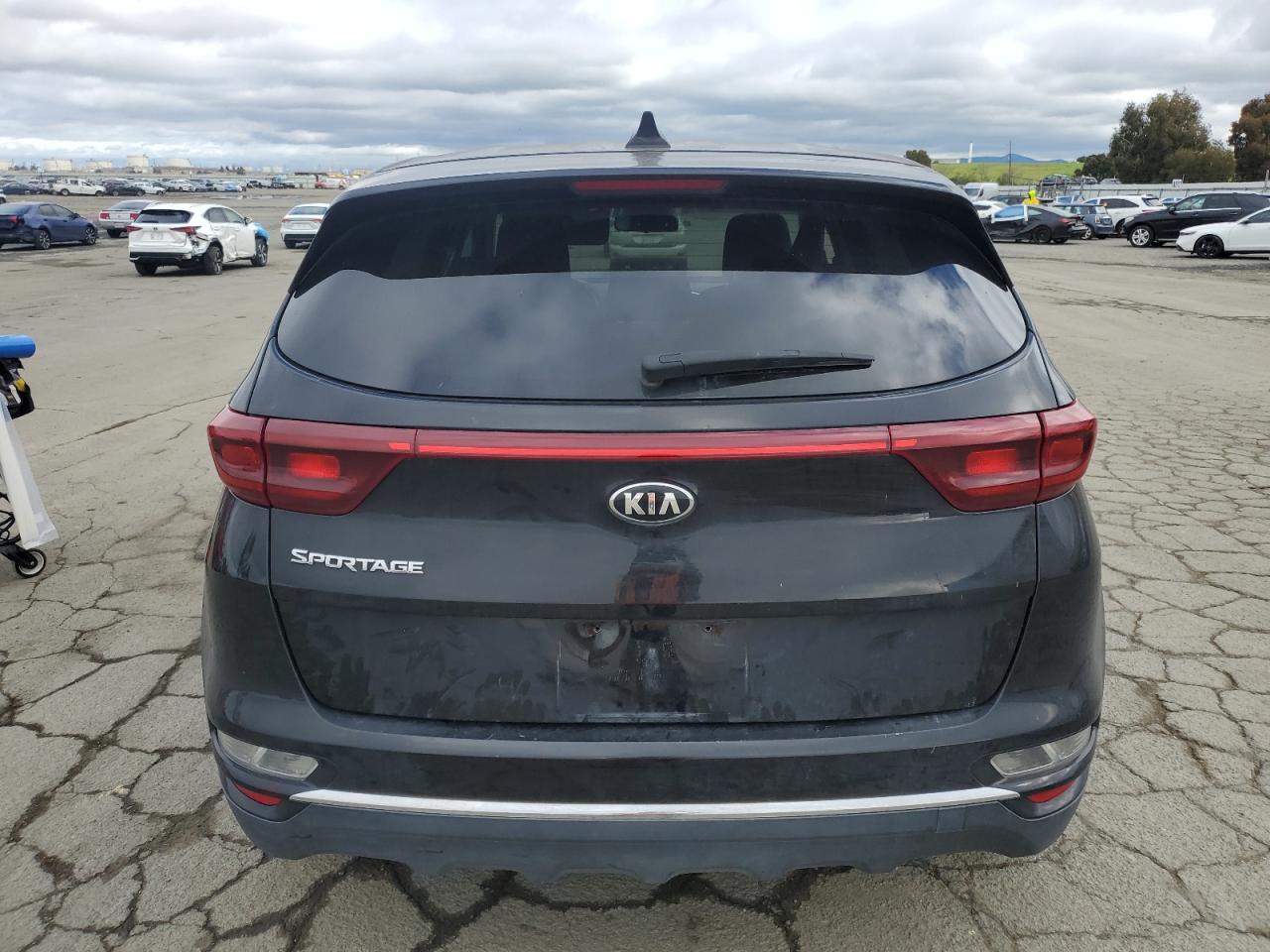 2021 KIA Sportage VIN KNDPMCAC2M7914485 Copart auction photo, vandalism damage thumbnail 6