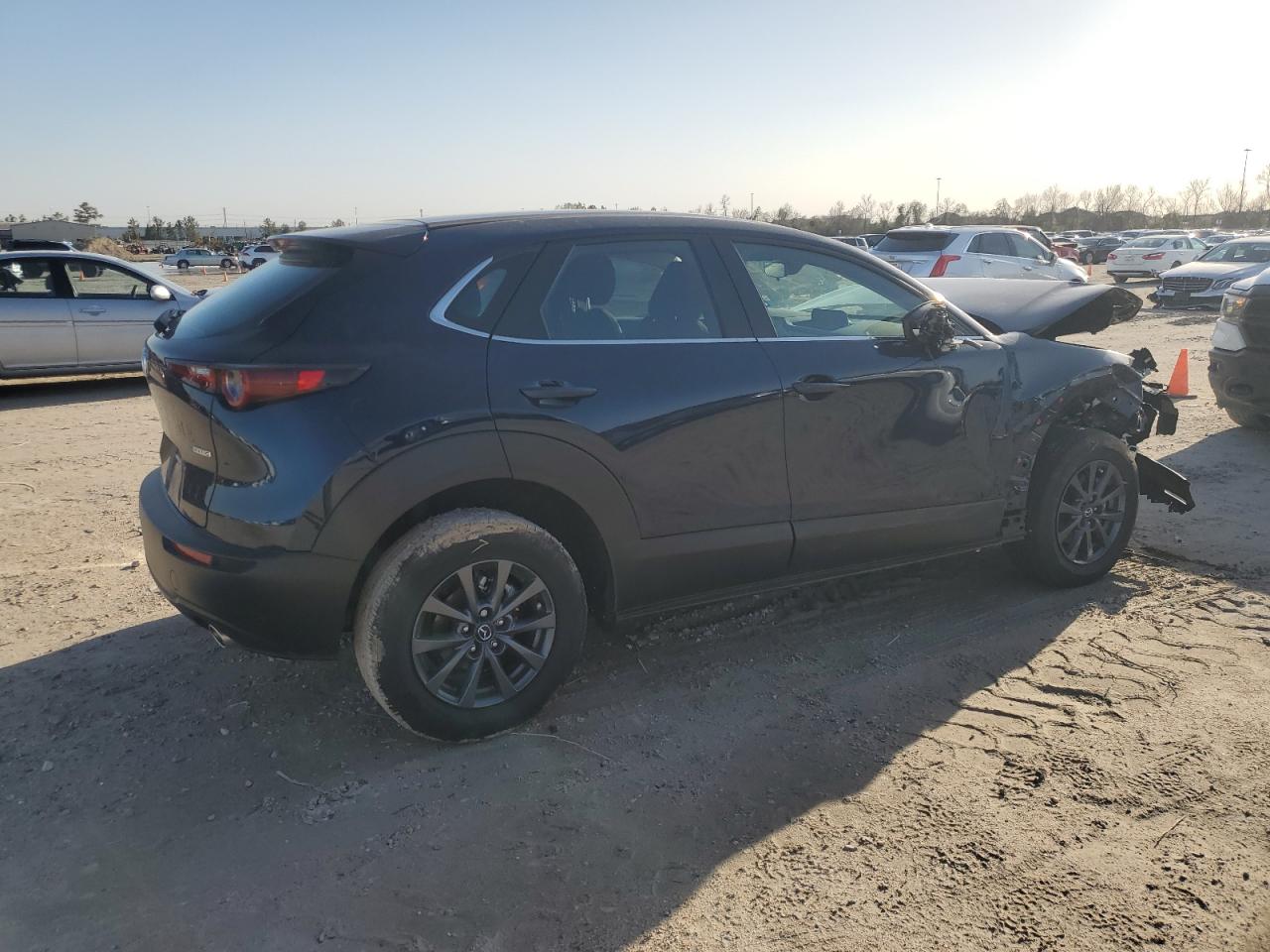 2024 Mazda CX-30 VIN 3MVDMBAM2RM675084 Copart auction photo, front end / minor dent/scratches damage thumbnail 3