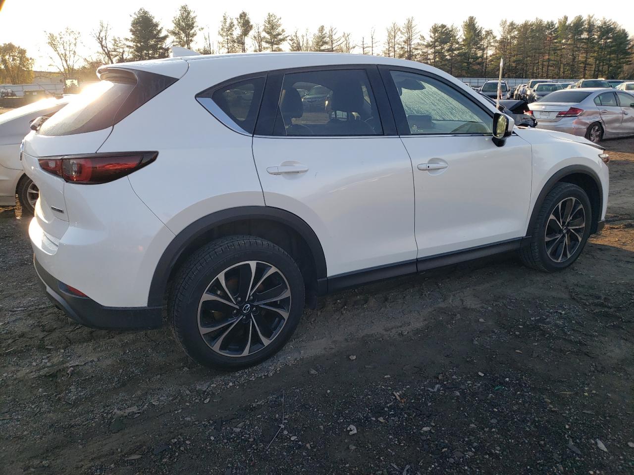 2022 Mazda CX-5 VIN JM3KFBDM0N0541449 Copart auction photo, front end / minor dent/scratches damage thumbnail 3