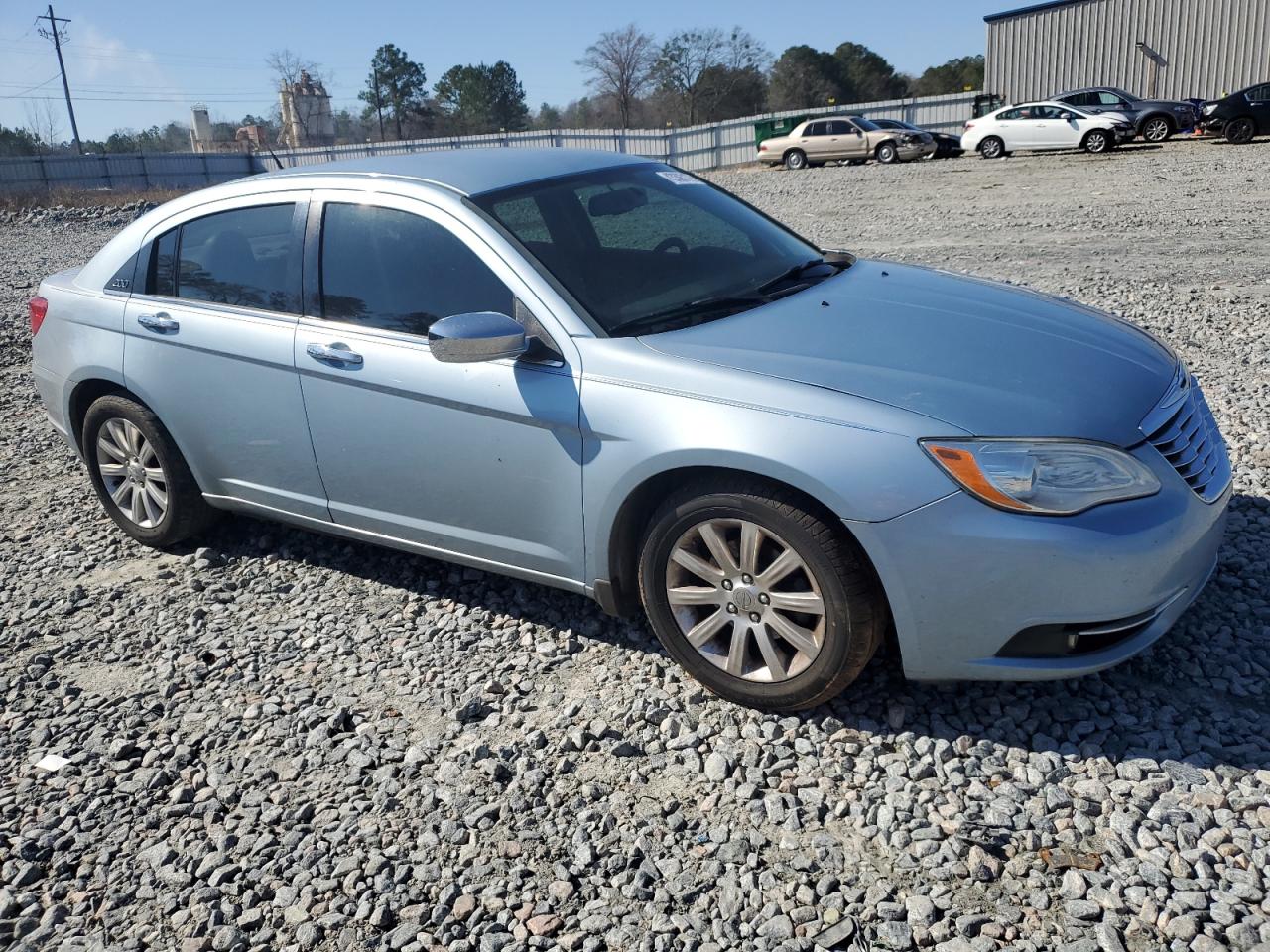 2013 Chrysler 200 VIN 1C3CCBCG2DN508184 Copart auction photo, front end / rear end damage thumbnail 4