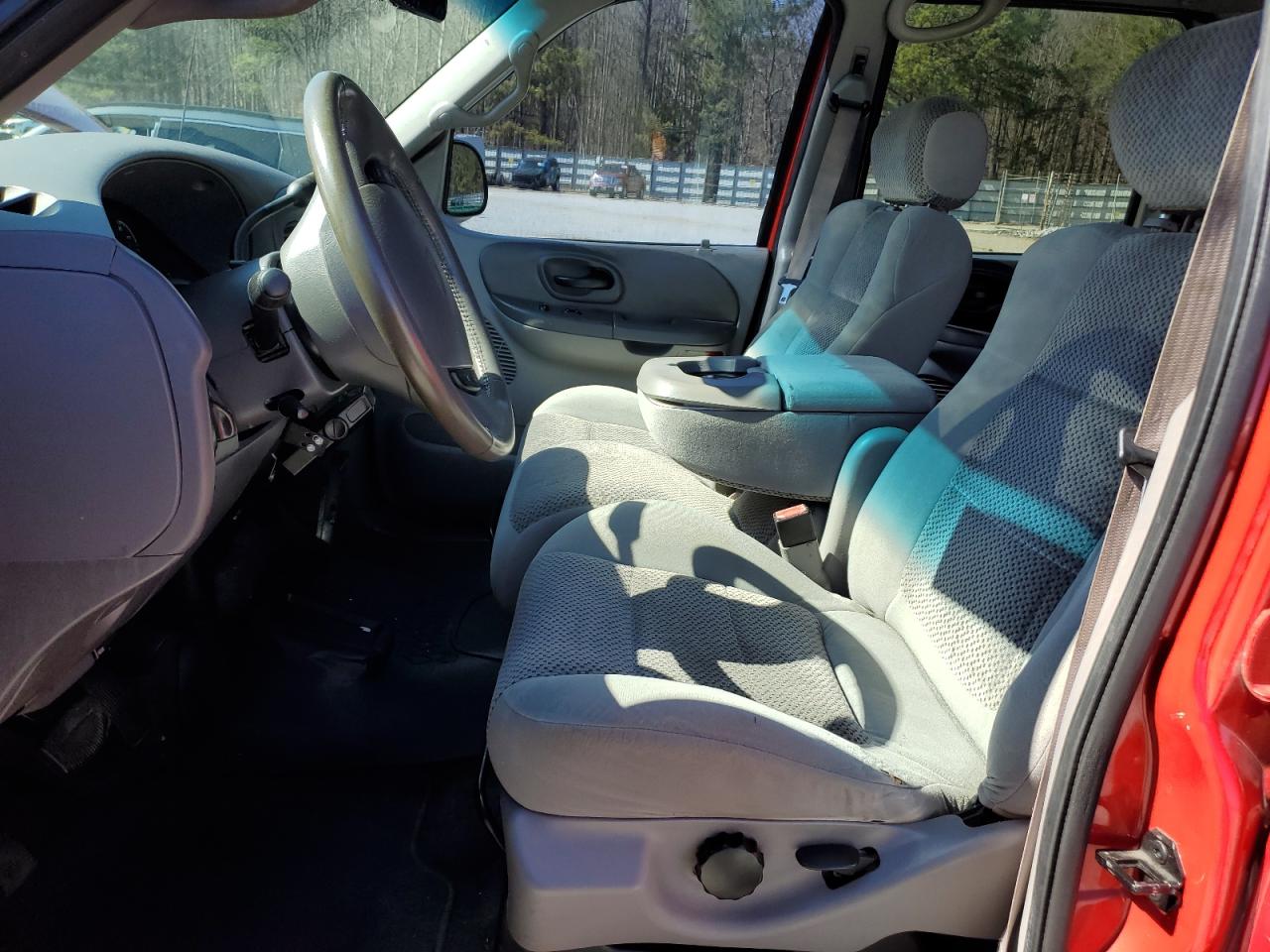 2002 Ford F-150 VIN 1FTRW08L12KB89303 Copart auction photo, front end damage thumbnail 7