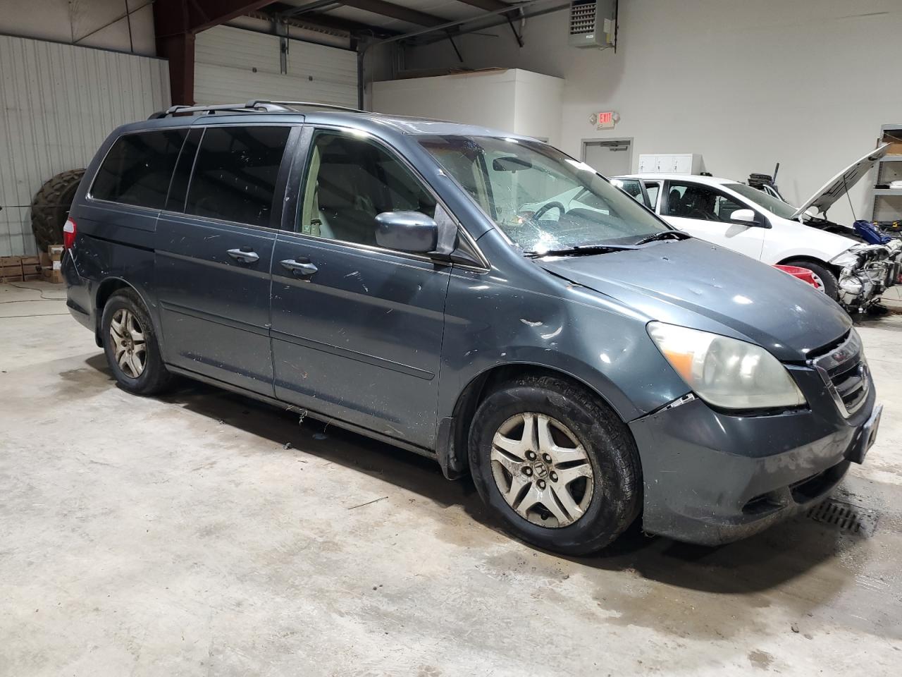 2006 Honda Odyssey VIN 5FNRL38746B425507 Copart auction photo, all over damage thumbnail 4