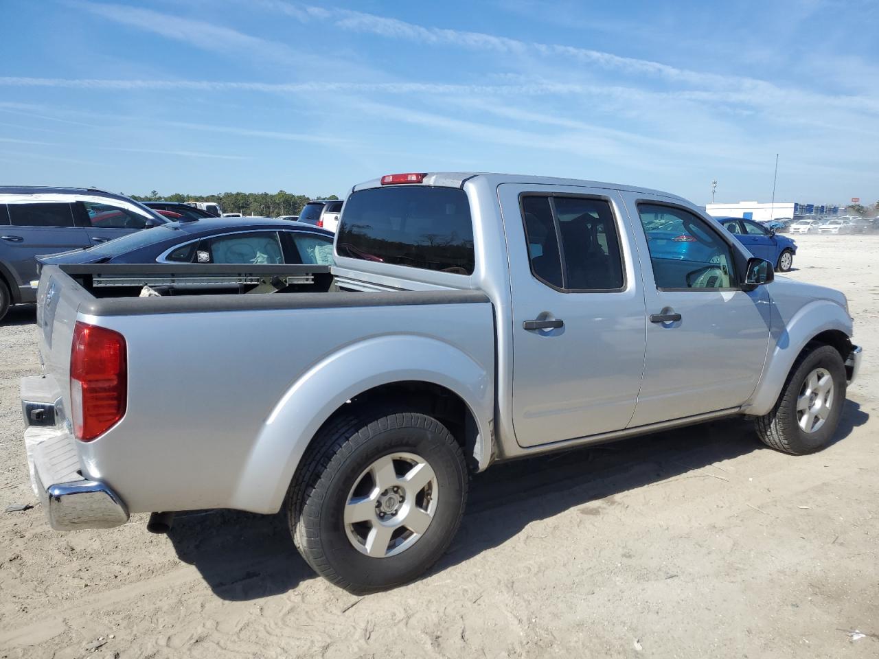 2008 Nissan Navara (Frontier) VIN 1N6AD07U68C448705 Copart auction photo, front end damage thumbnail 3