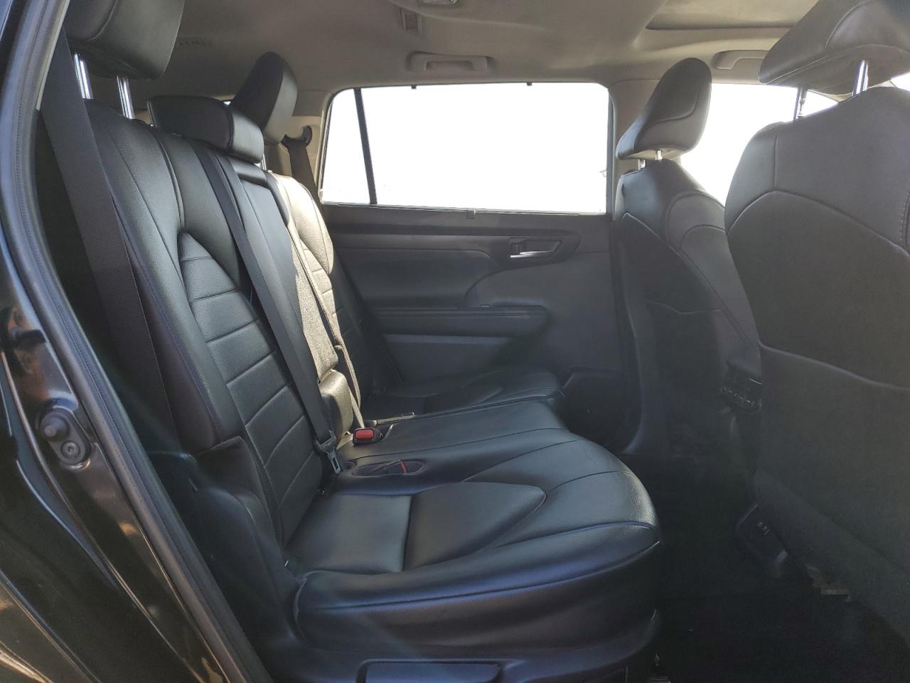 2020 Toyota Highlander VIN 5TDGZRBH8LS505698 Copart auction photo, all over damage thumbnail 11