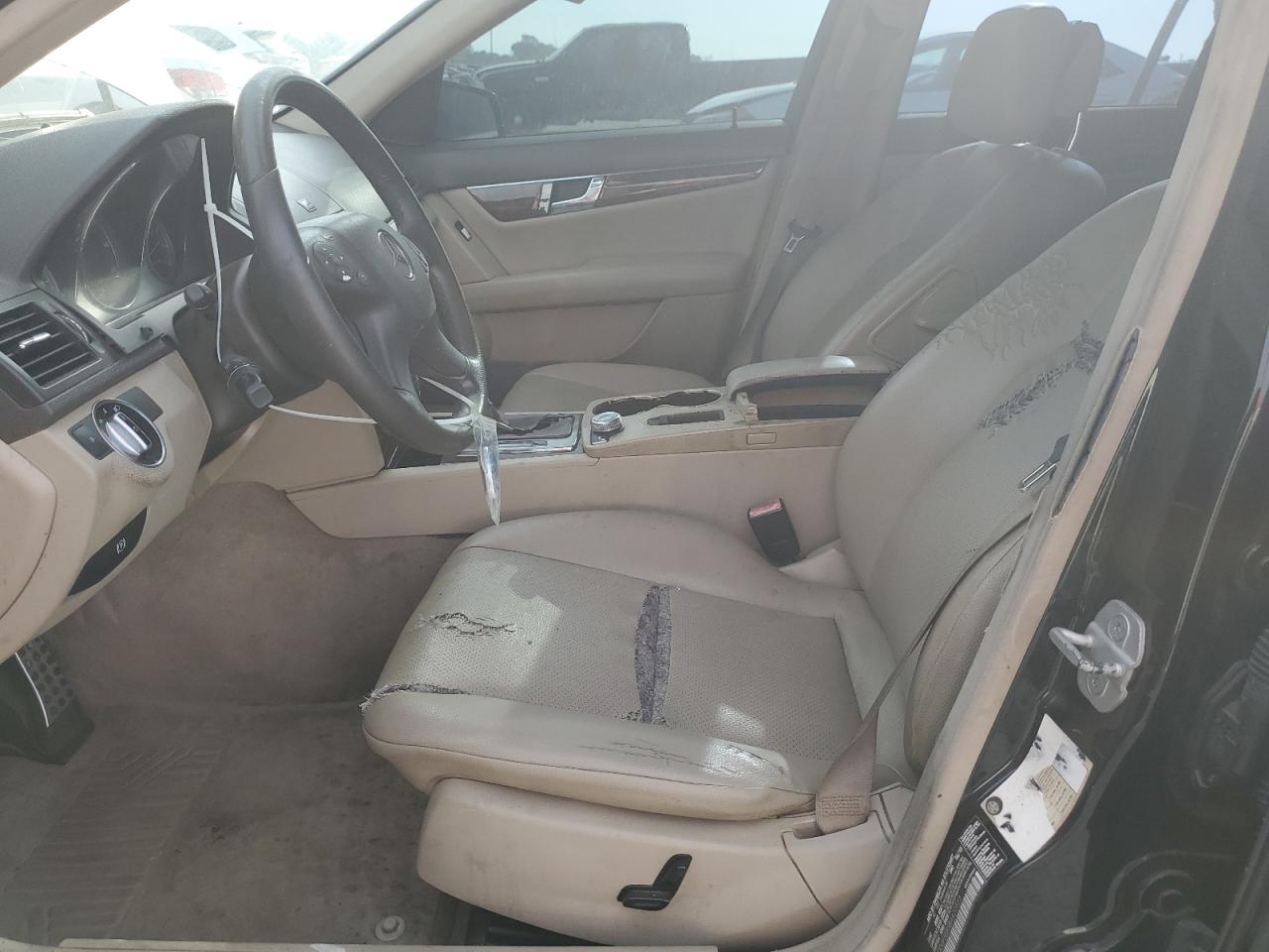 2011 Mercedes-Benz C-klasse VIN WDDGF5EB5BA420523 Copart auction photo, front end / side damage thumbnail 7