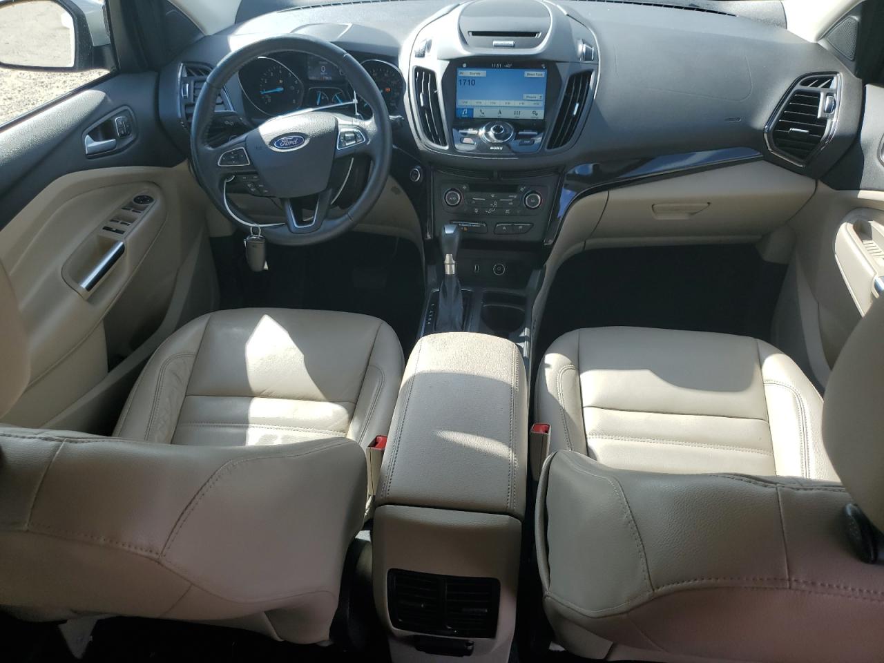 2017 Ford Escape VIN 1FMCU0J95HUE33005 Copart auction photo, front end damage thumbnail 8