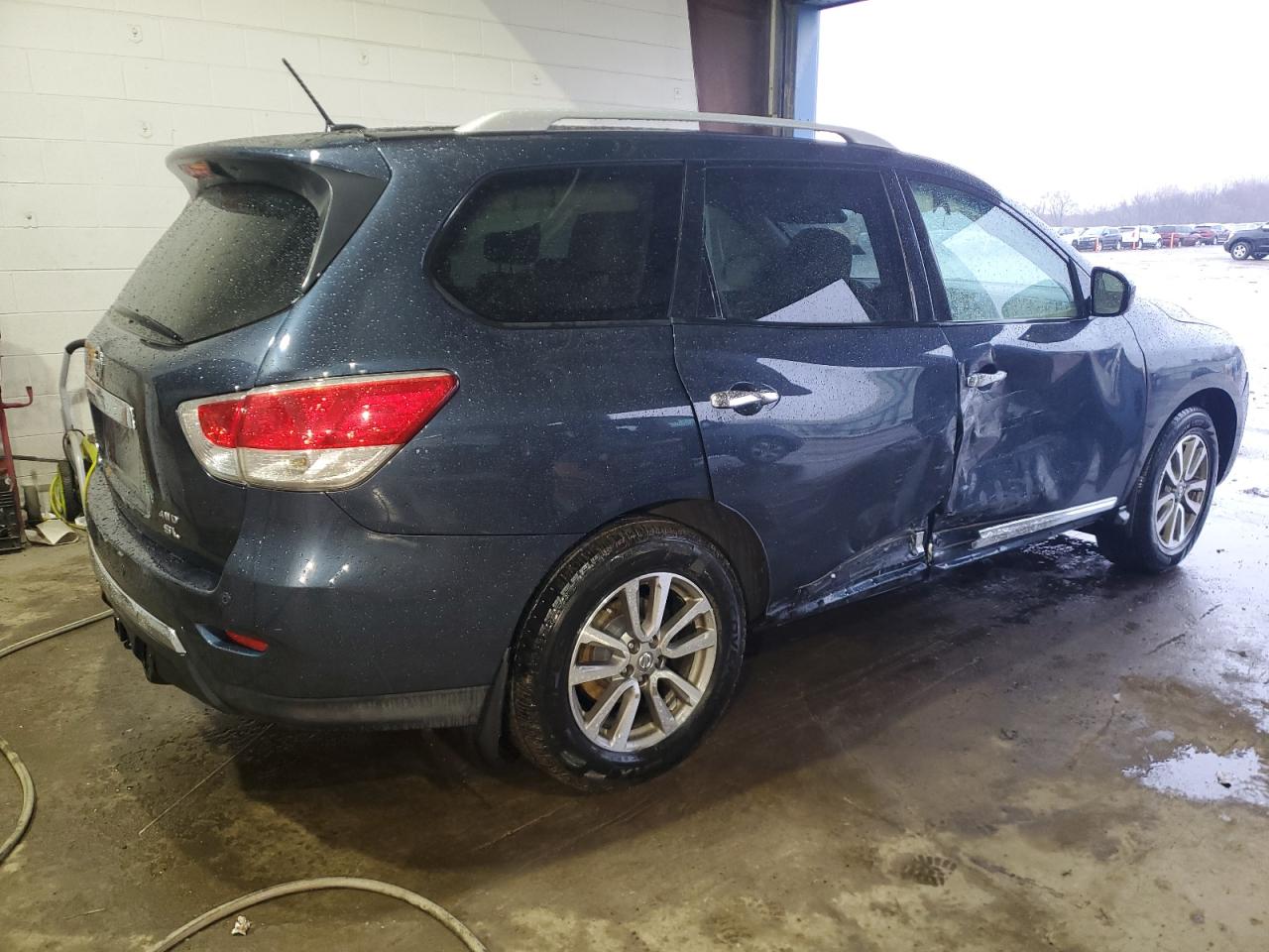 2014 Nissan Pathfinder VIN 5N1AR2MMXEC672720 Copart auction photo, side damage thumbnail 3