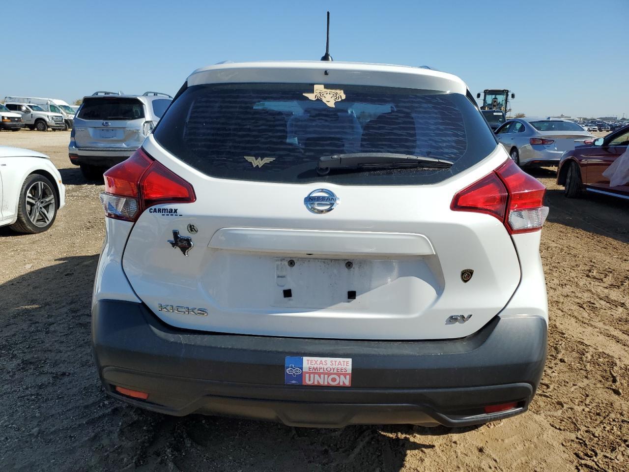 2019 Nissan Kicks VIN 3N1CP5CU8KL505054 Copart auction photo, side damage thumbnail 6