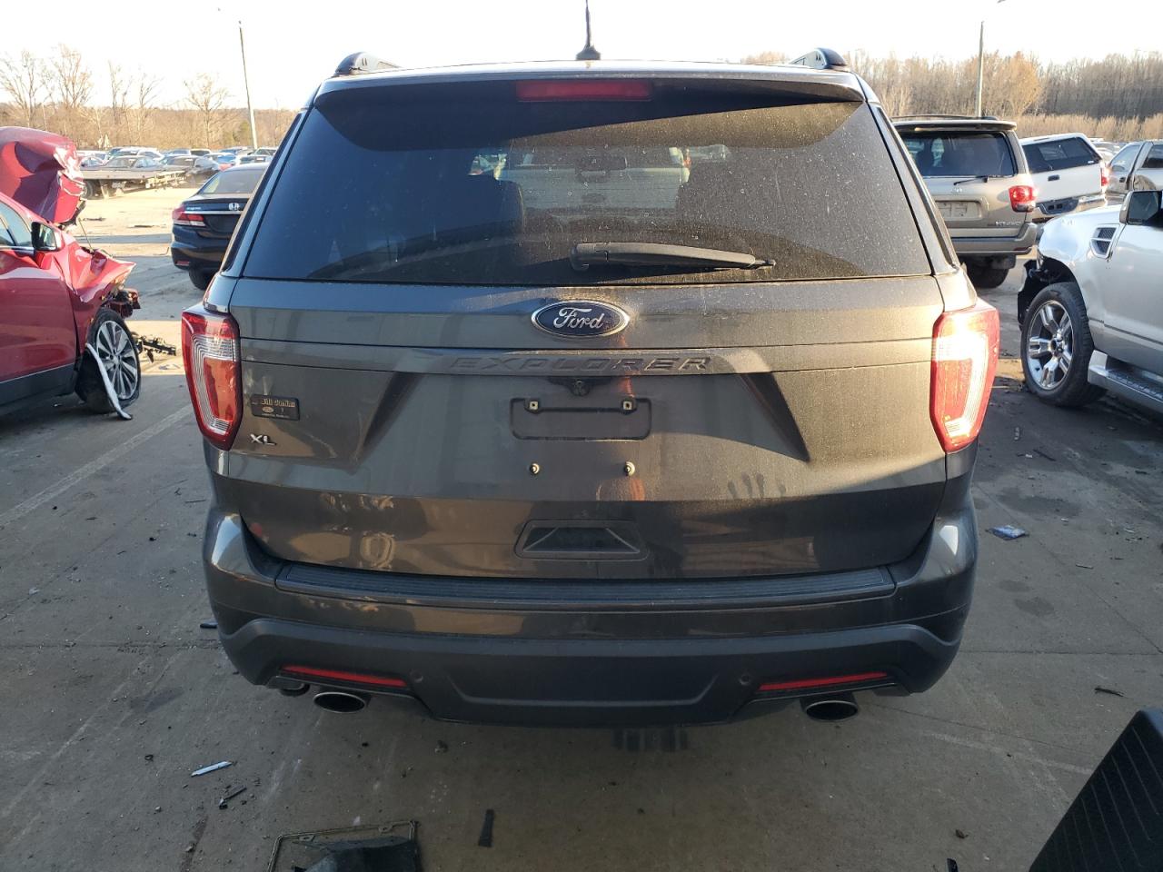 2018 Ford Explorer VIN 1FM5K7D8XJGA78217 Copart auction photo, front end damage thumbnail 6