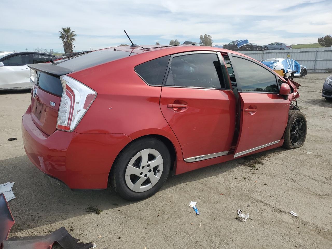 2014 Toyota Prius VIN JTDKN3DU2E1771215 Copart auction photo, water/flood / all over damage thumbnail 3