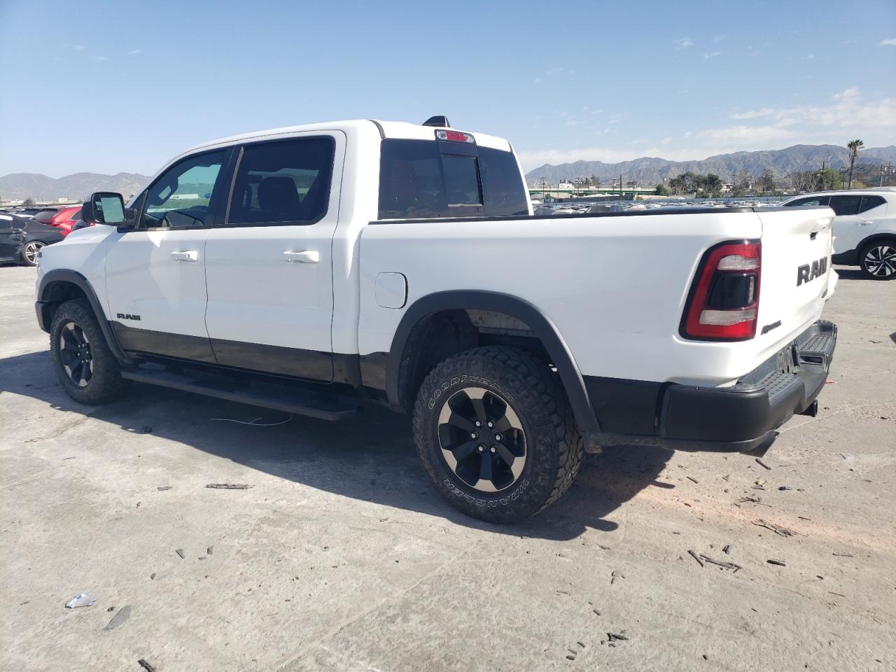 2020 RAM 1500 VIN 1C6SRFLT5LN199097 Copart auction photo, minor dent/scratches damage thumbnail 2