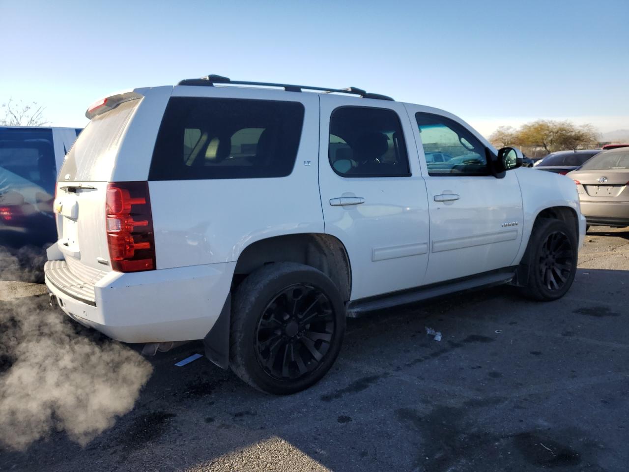2012 Chevrolet Tahoe VIN 1GNSKBE03CR127873 Copart auction photo, minor dent/scratches damage thumbnail 3