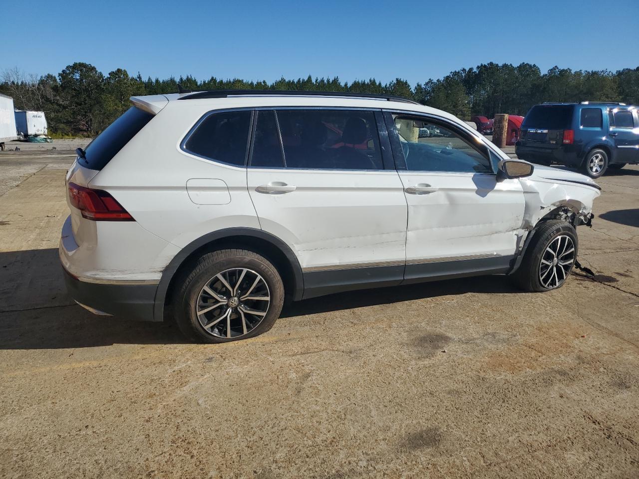 2021 Volkswagen Tiguan VIN 3VV3B7AX5MM114205 Copart auction photo, front end damage thumbnail 3