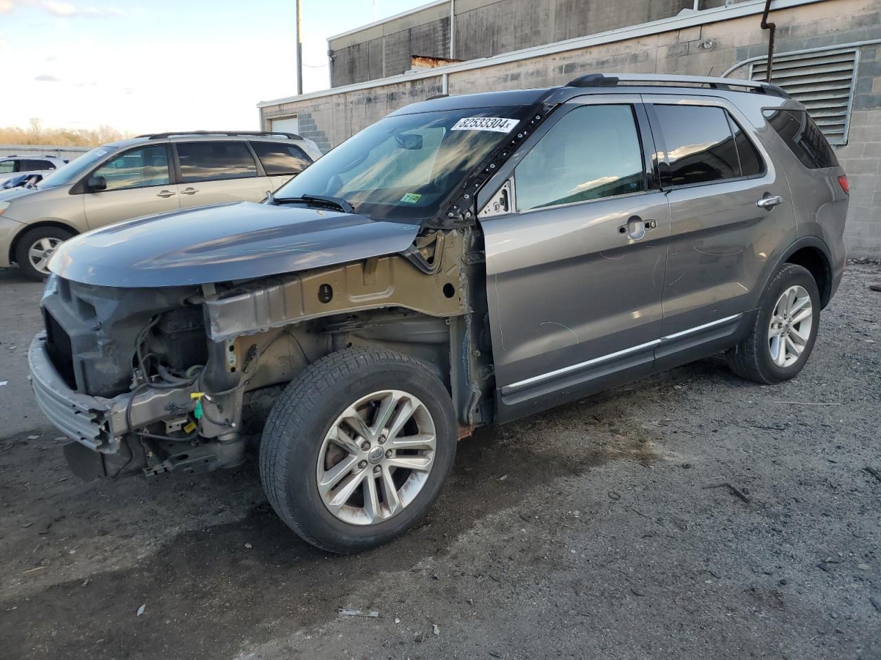 2011 Ford Explorer VIN 1FMHK8D83BGA82498