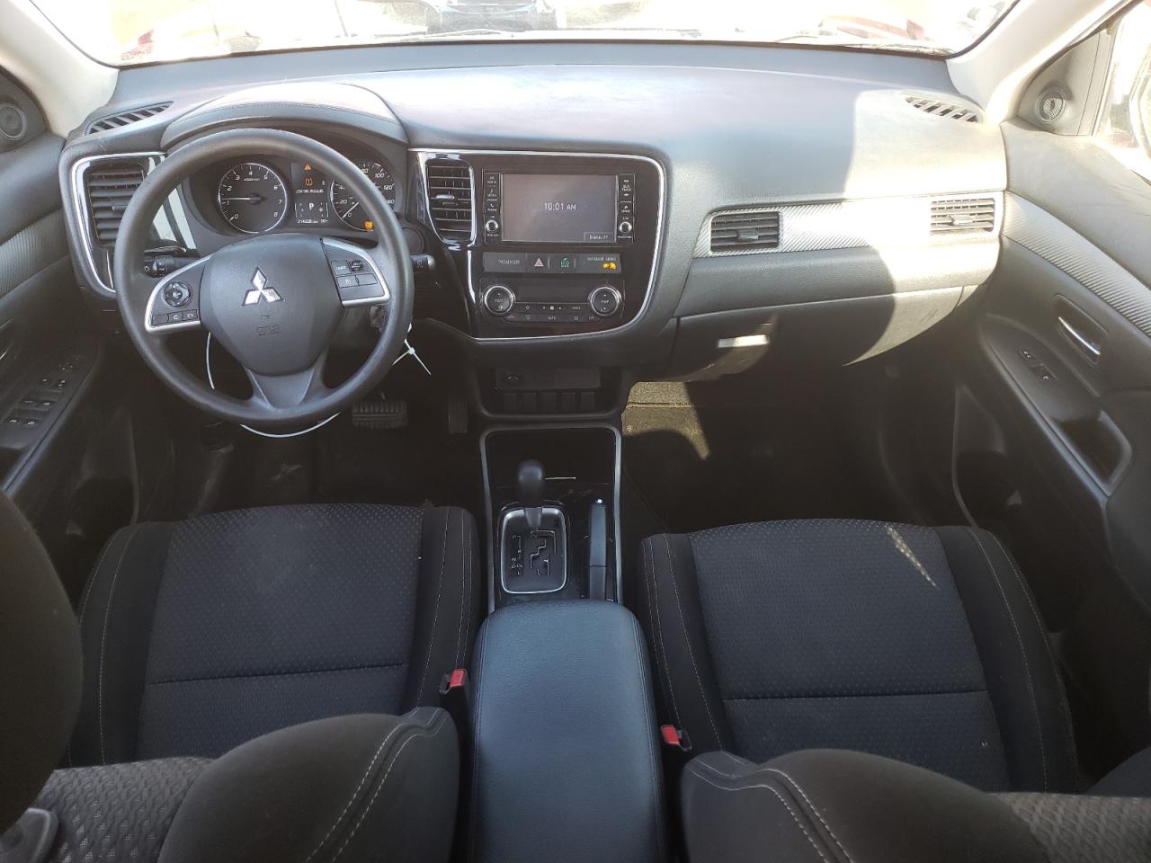 2018 Mitsubishi Outlander VIN JA4AD2A35JZ062076 Copart auction photo, minor dent/scratches damage thumbnail 8